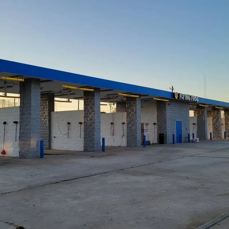 Commercial car wash building with masonry bays